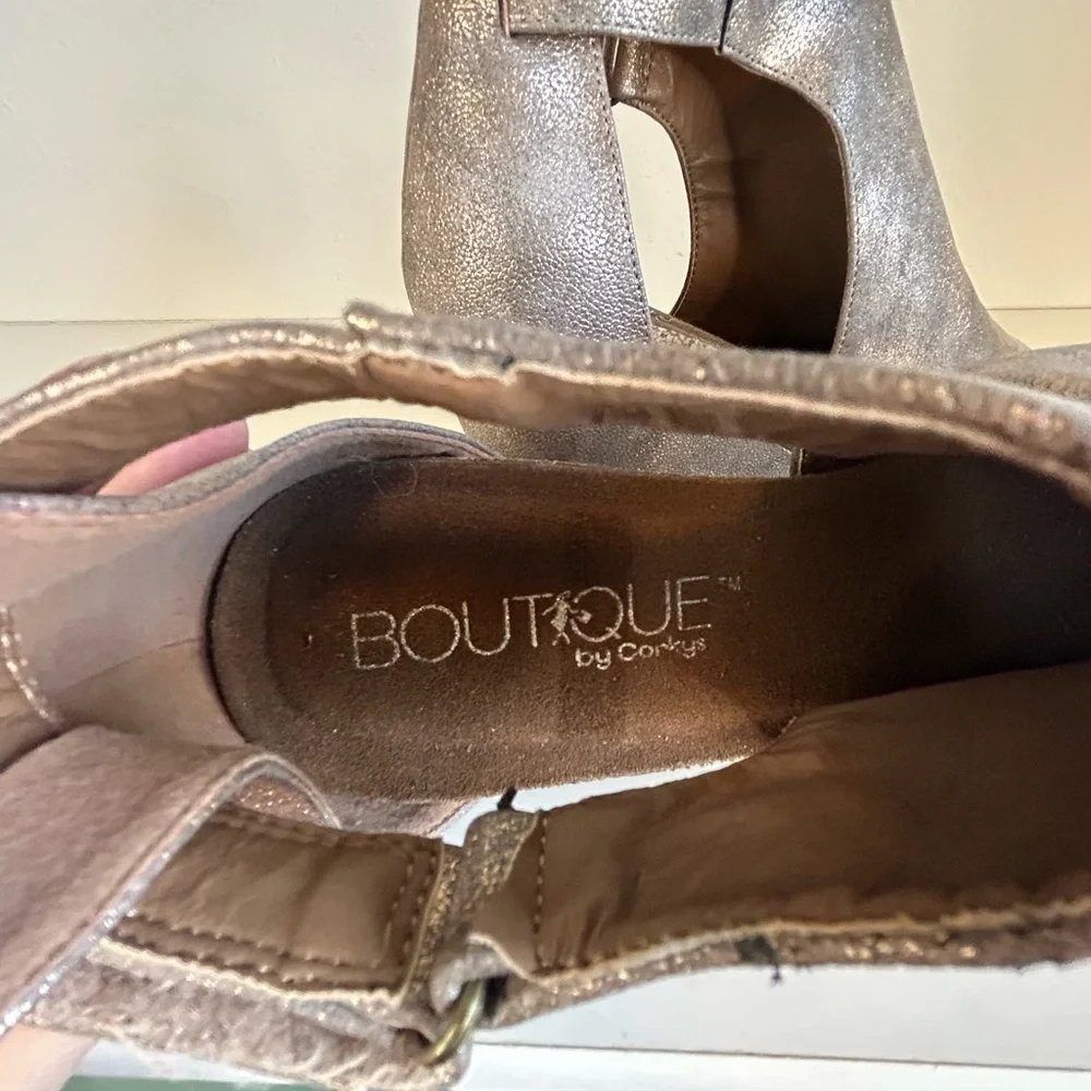 Boutique by Corkys Sunburst Metallic Wedge Sandals